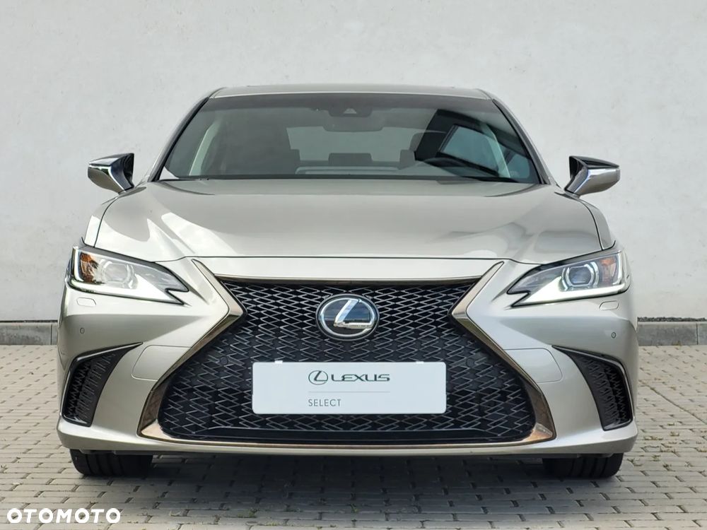 Lexus ES 300h F Sport Design - 5