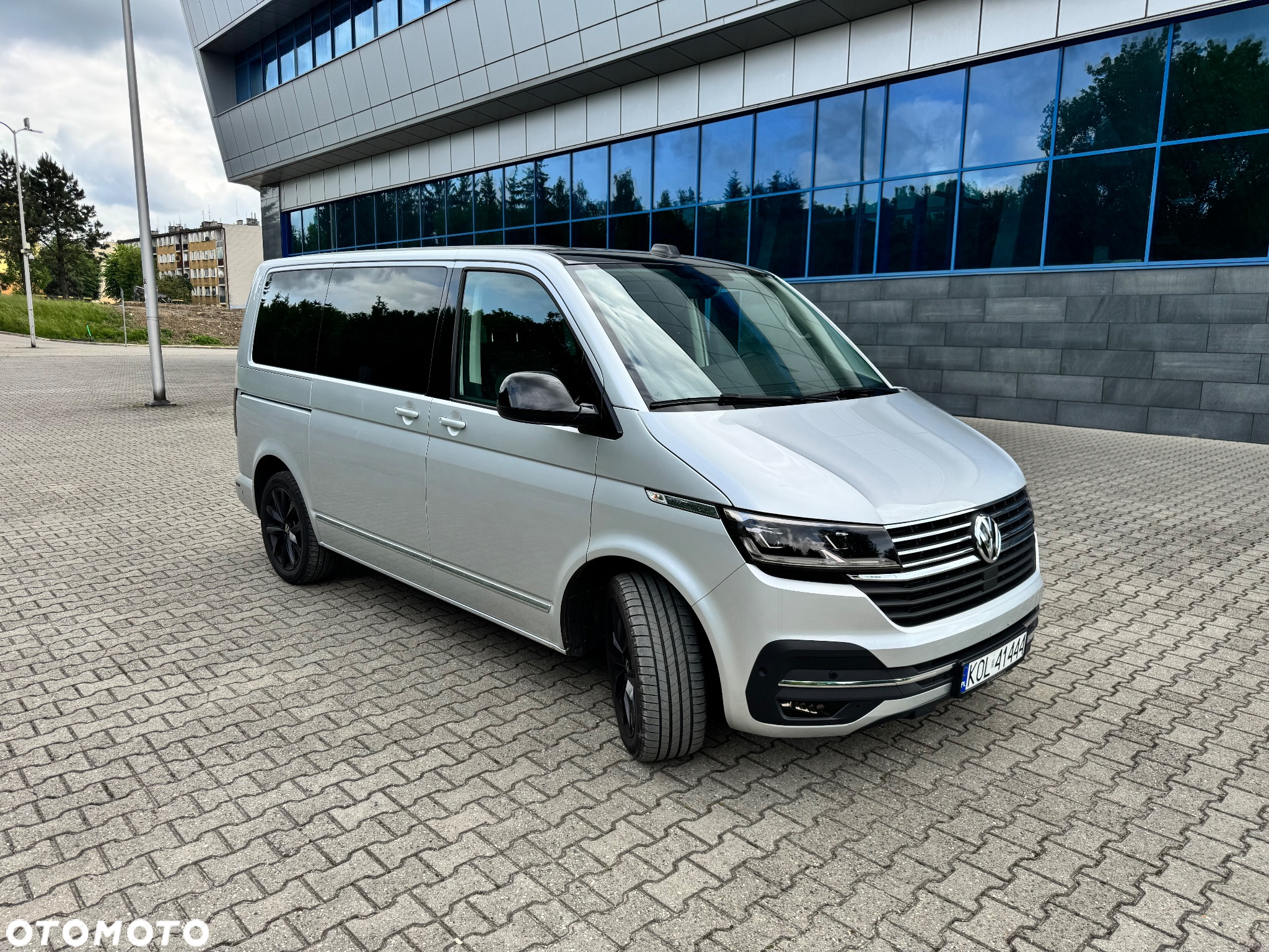 Volkswagen Multivan 6.1 2.0 TDI L1 Highline DSG - 2