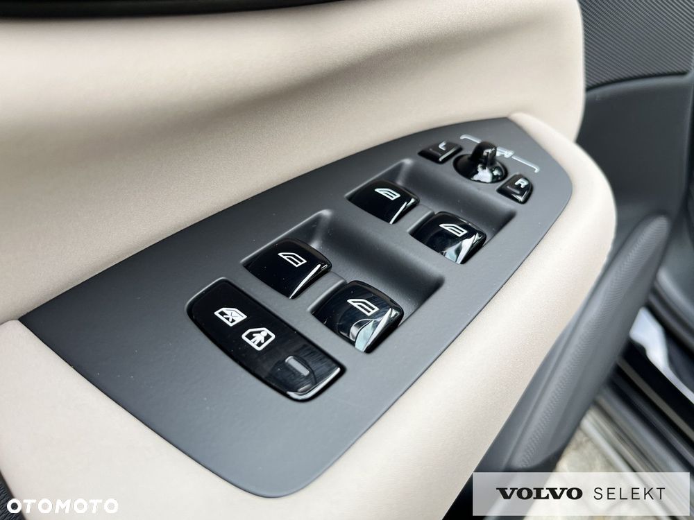 Volvo XC 90 - 15