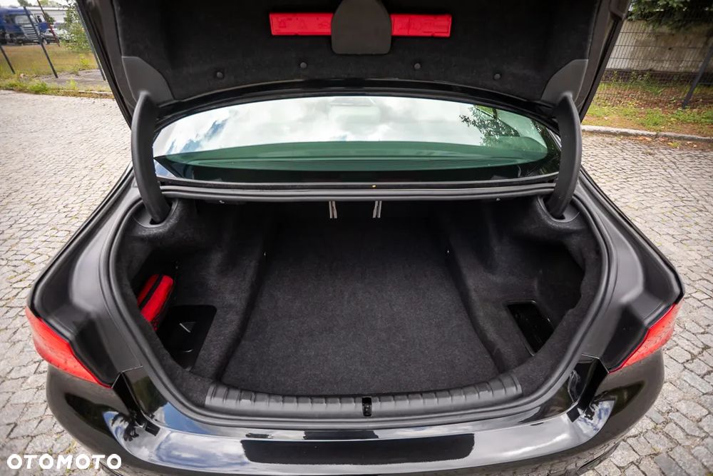 BMW Seria 5 520d Luxury Line - 23