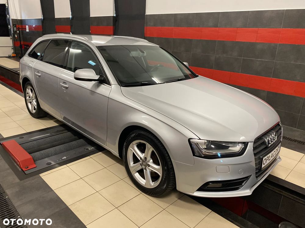 Audi A4 Avant 2.0 TDI - 10