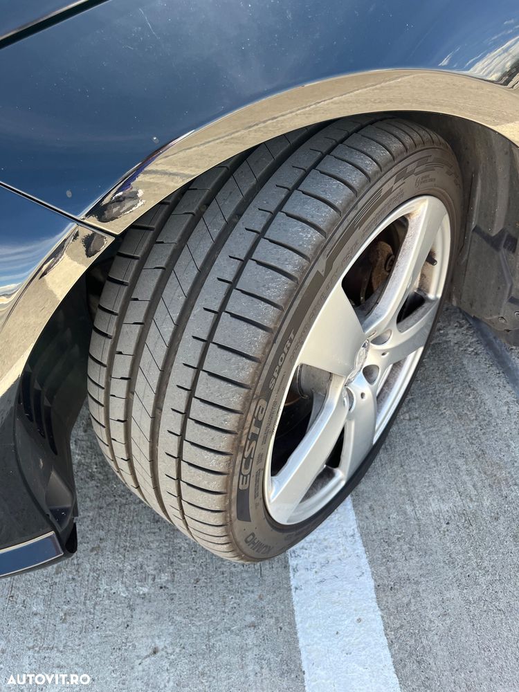 Mercedes-Benz E - 10