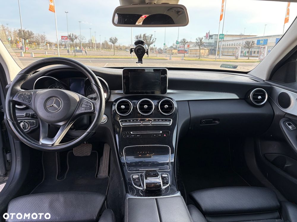 Mercedes-Benz Klasa C 200 - 12