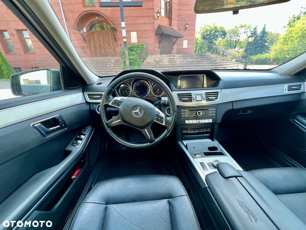 Mercedes-Benz Klasa E - 20