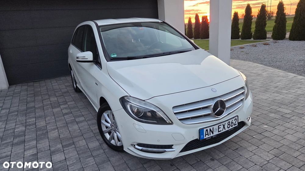 Mercedes-Benz Klasa B 180 (BlueEFFICIENCY) - 13