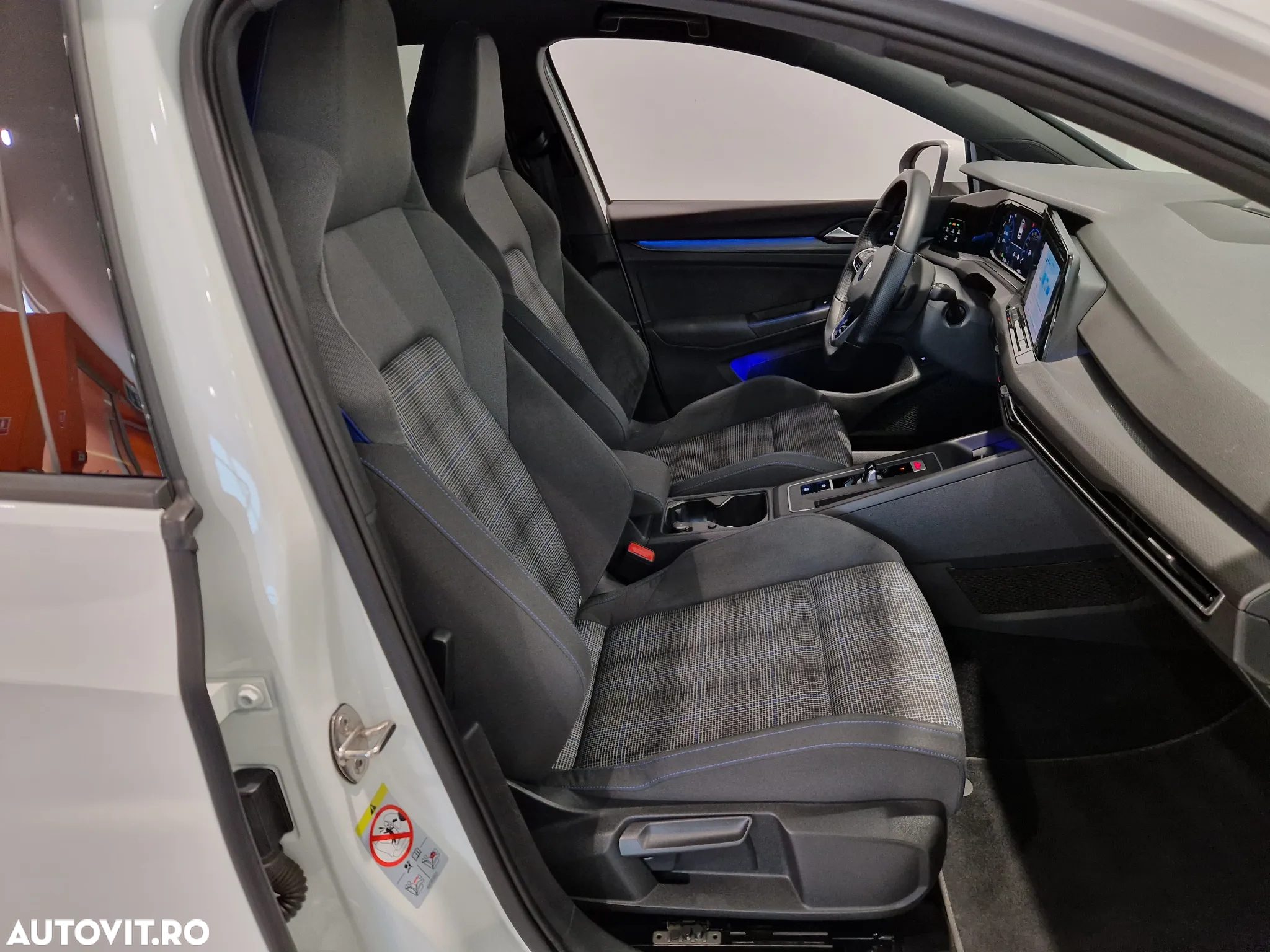 Volkswagen Golf 1.4 eHybrid OPF DSG GTE - 13