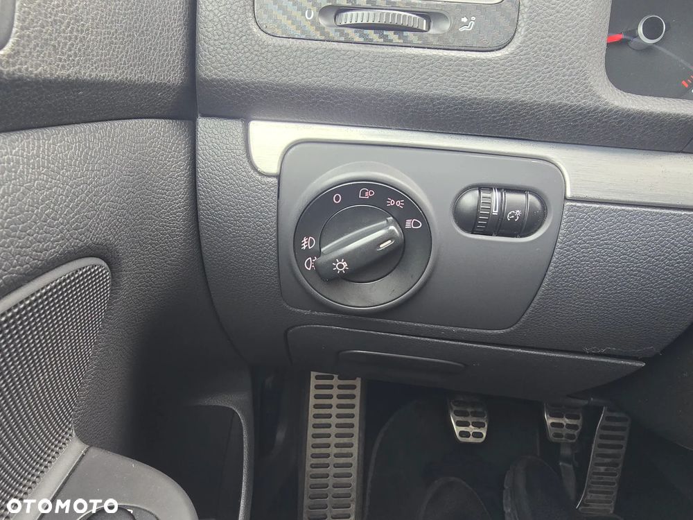 Volkswagen Golf 2.0 GTI - 32