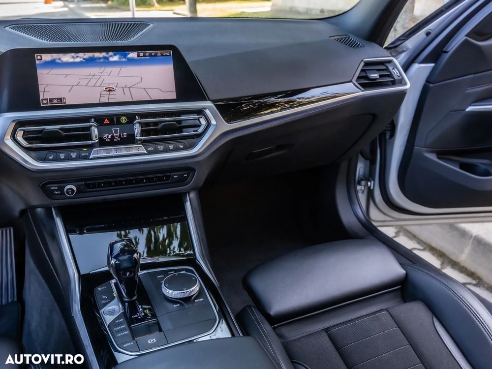 BMW Seria 3 320i Aut. Sport Line - 20