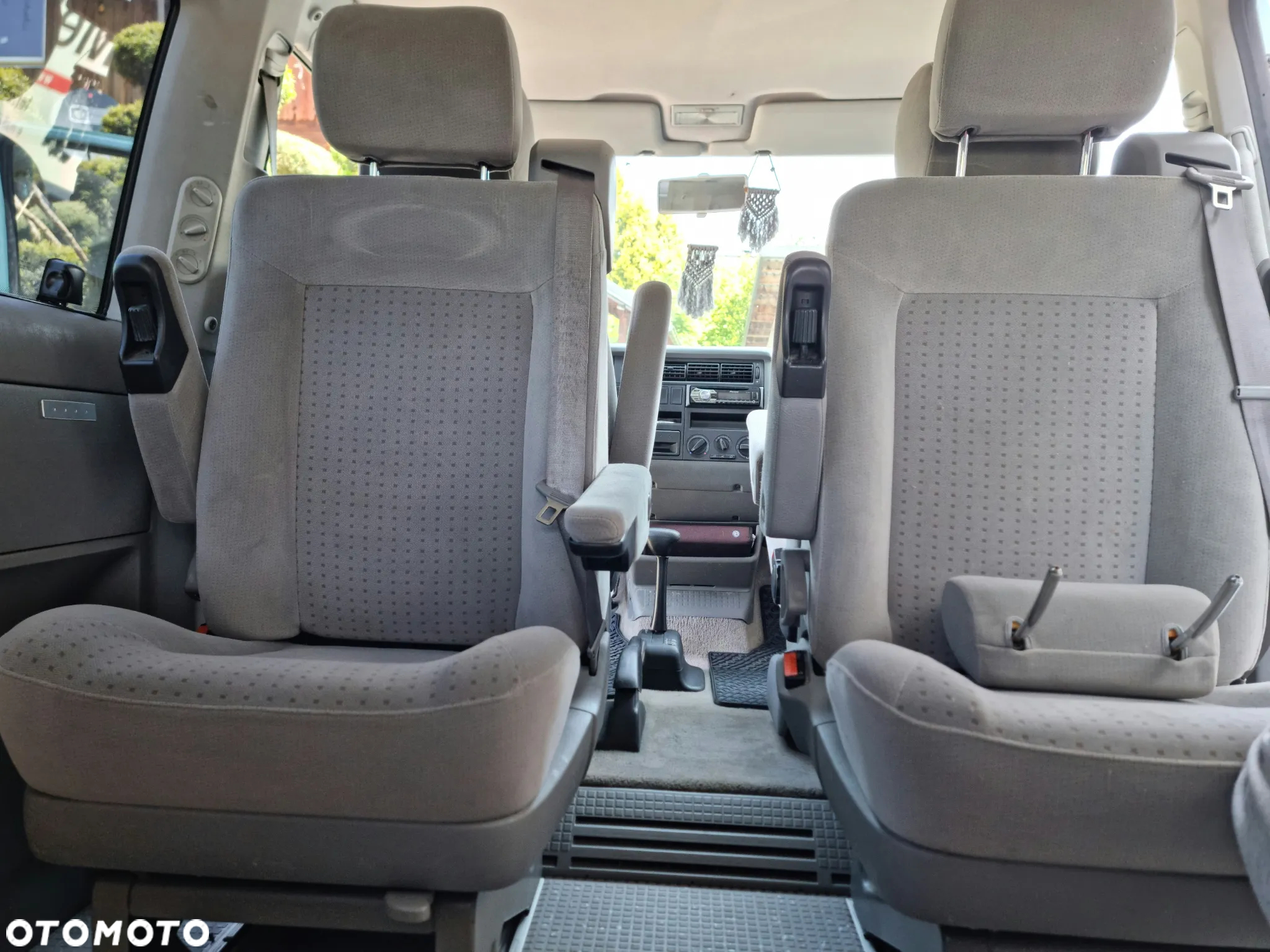 Volkswagen Multivan - 20