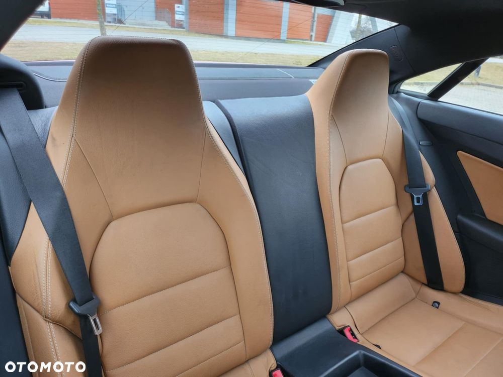 Mercedes-Benz Klasa E - 15