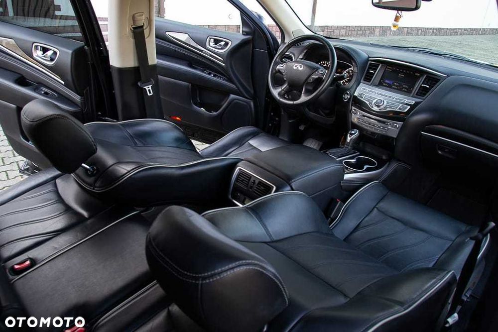 Infiniti Q60 - 3