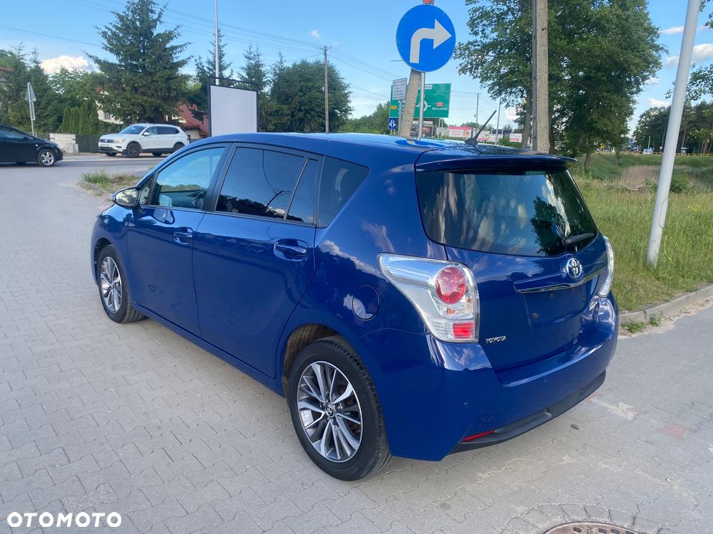 Toyota Verso 1.8 Prestige EU5 MS - 12