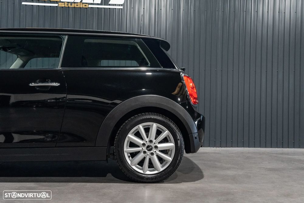 MINI 3 Portas One - 28