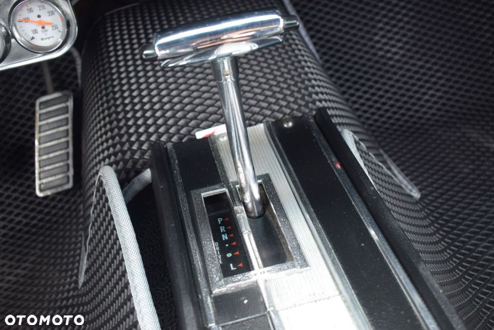 Ford Mustang - 31