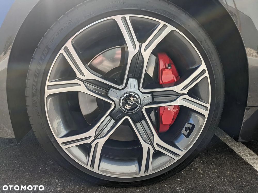 Kia Stinger 3.3 T-GDI AWD GT - 23