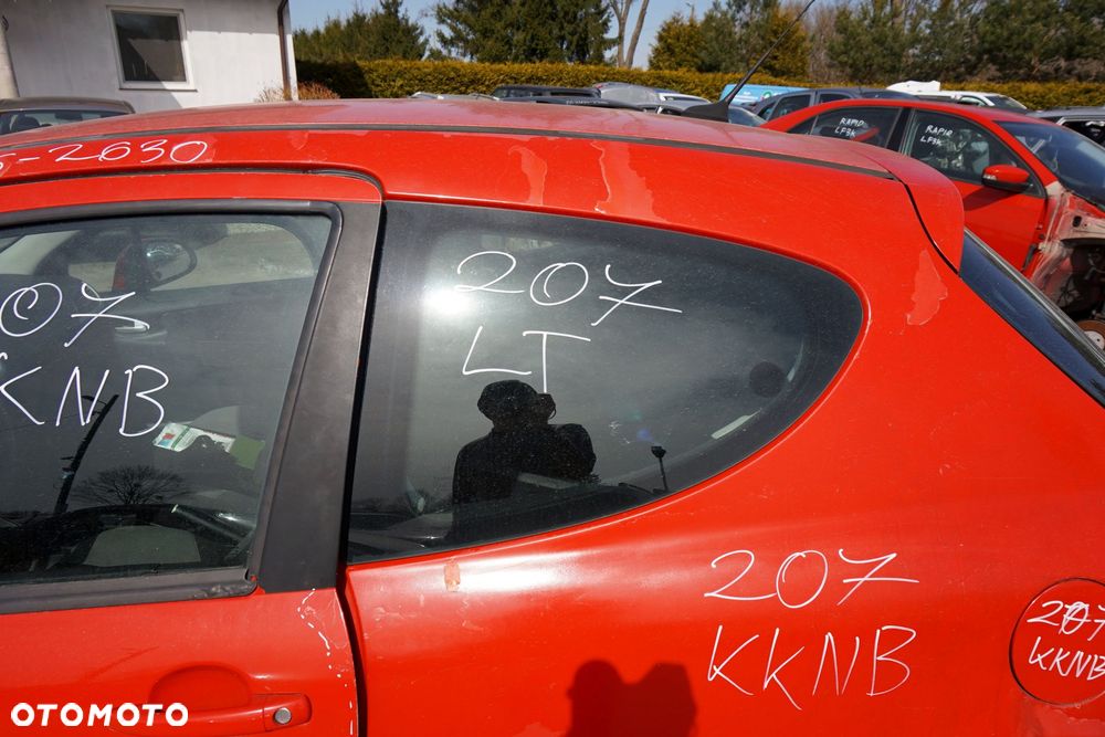 SZYBA KAROSERYJNA TYLNA LEWA BOCZNA 207  3D HB  PEUGEOT 2006-2009 - 1