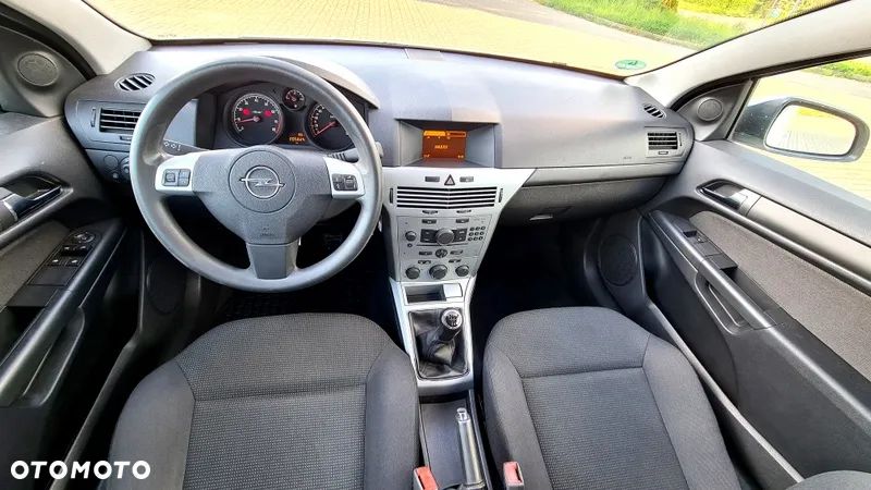 Opel Astra IV 1.4 Sport - 14