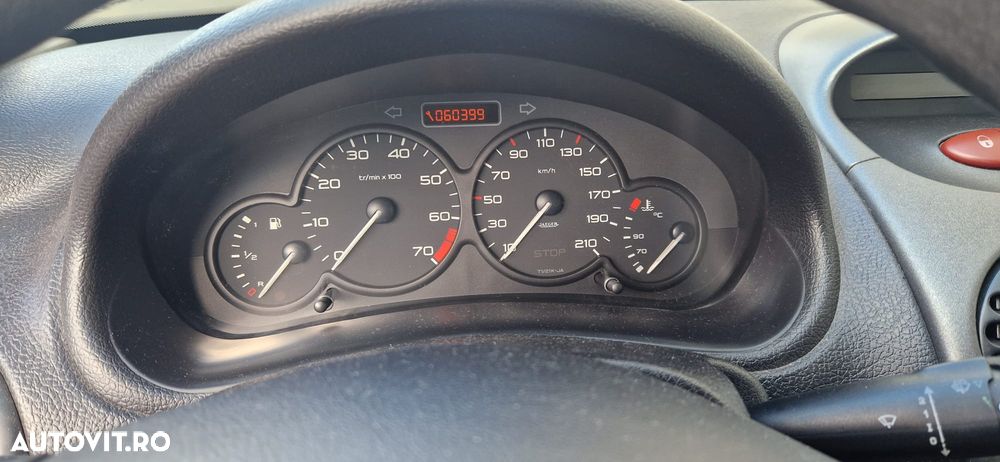 Peugeot 206 - 4
