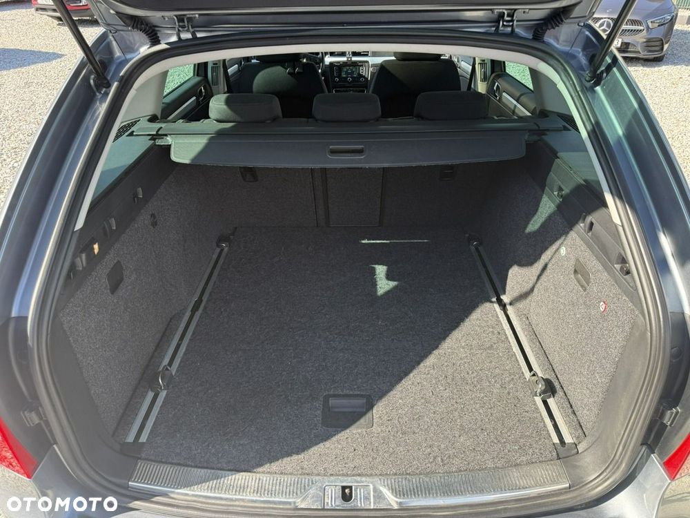 Skoda Superb 2.0 TDI Business DSG - 29