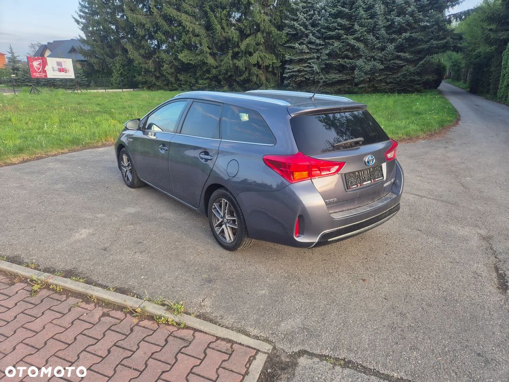 Toyota Auris 1.8 HSD Luna - 15