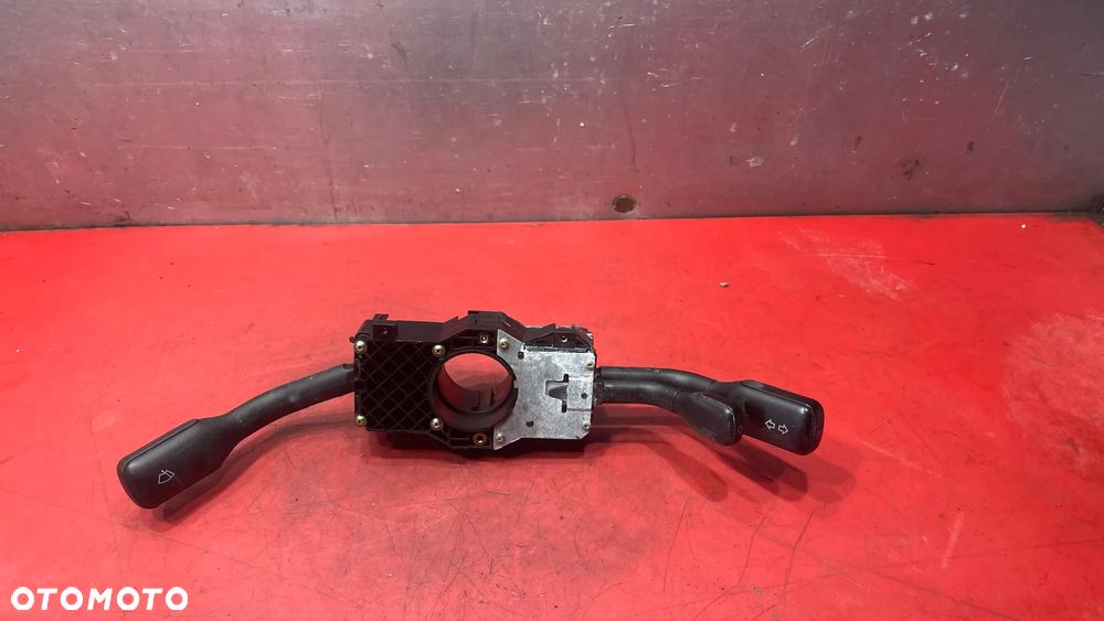 PRZEŁĄCZNIK ZESPOLONY PAJĄK AUDI A4 B5 - 5