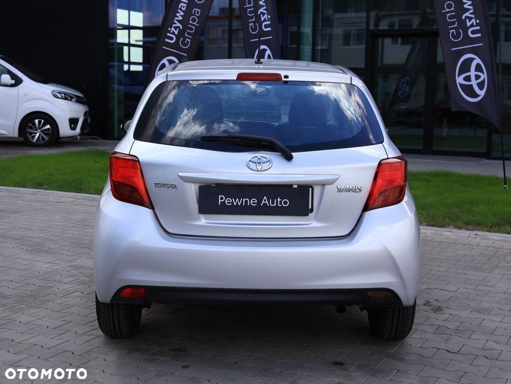 Toyota Yaris 1.33 Premium - 8