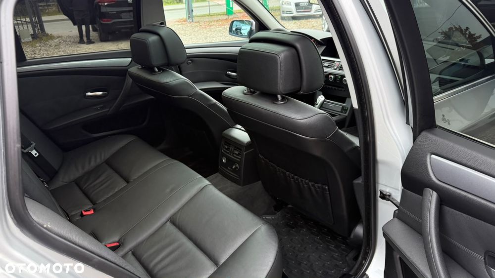 BMW Seria 5 520d Edition Exclusive - 34