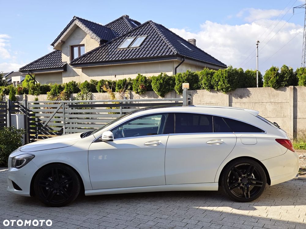 Mercedes-Benz CLA 180 7G-DCT - 7