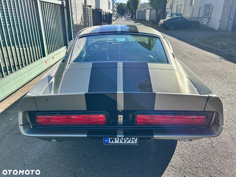 Ford Mustang - 7