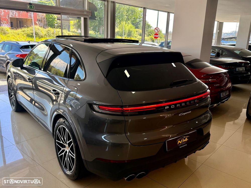 Porsche Cayenne - 17