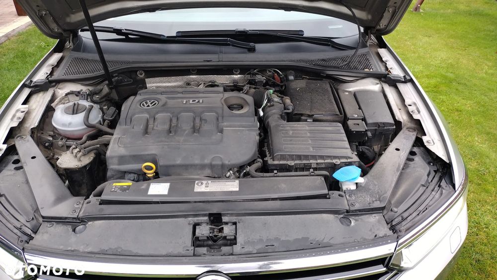 Volkswagen Passat - 17