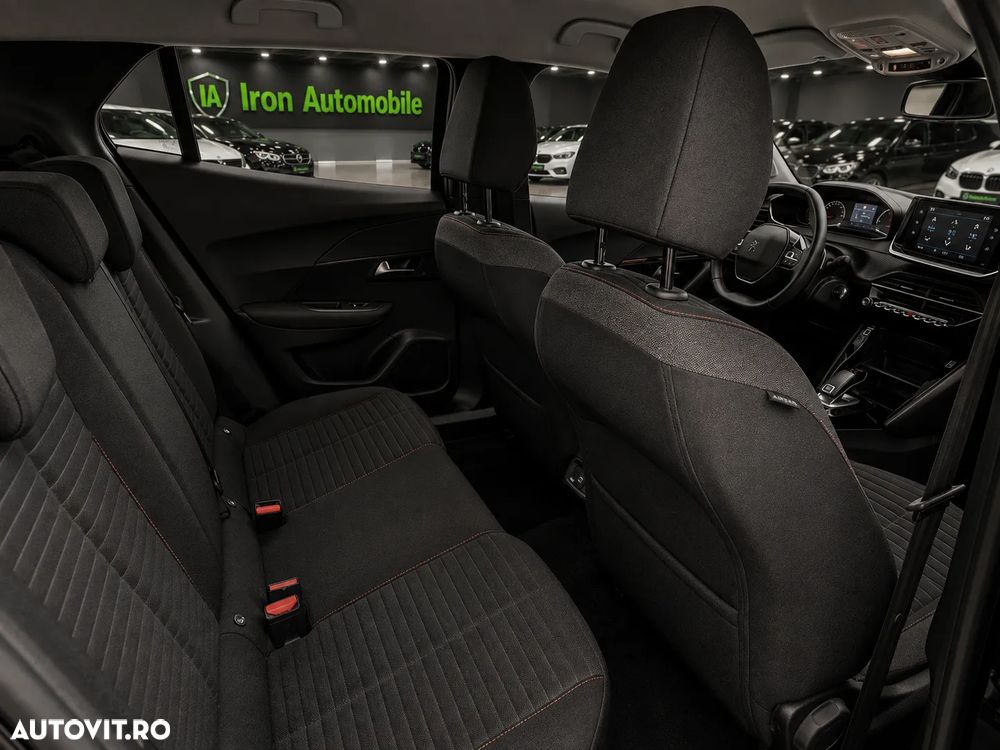 Peugeot 2008 PureTech 130 EAT8 Allure - 8