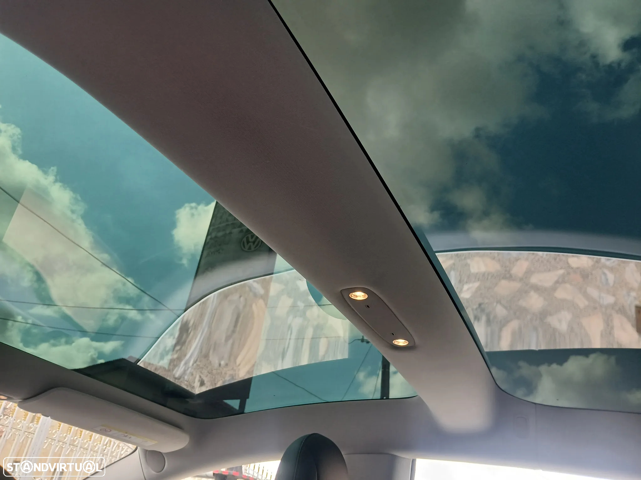Tesla Model 3 Standard Range Plus RWD - 32