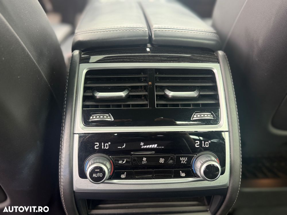 BMW Seria 7 730d xDrive - 28