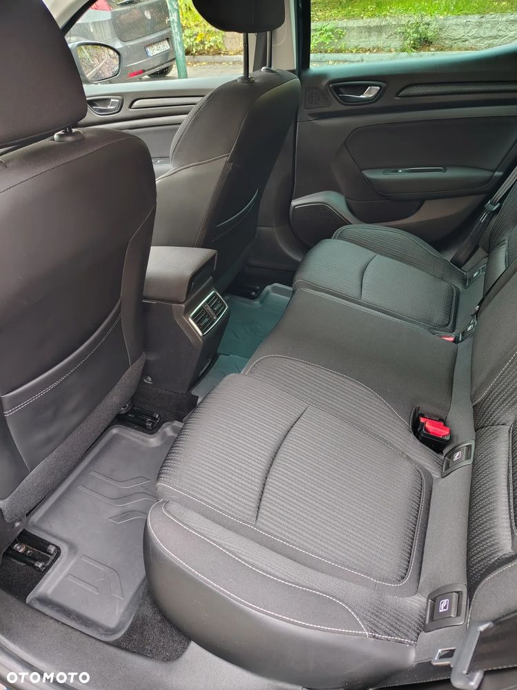 Renault Megane 1.6 SCe Limited - 8