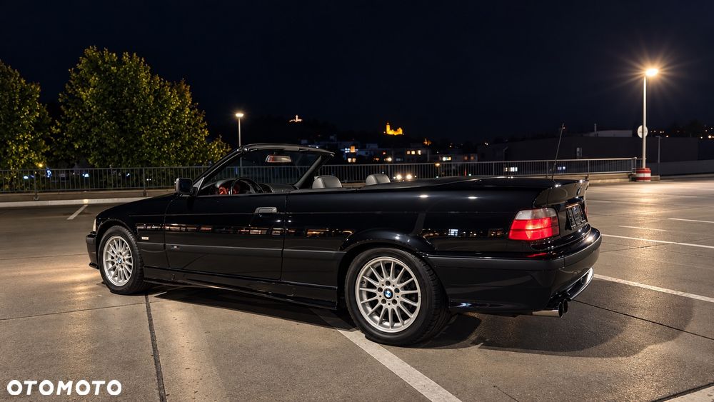 BMW Seria 3 320i - 22