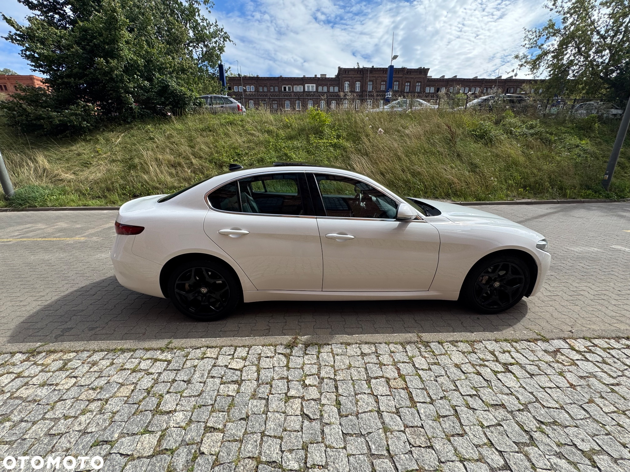 Alfa Romeo Giulia 2.0 Turbo 16V AT8-Q4 Ti - 5