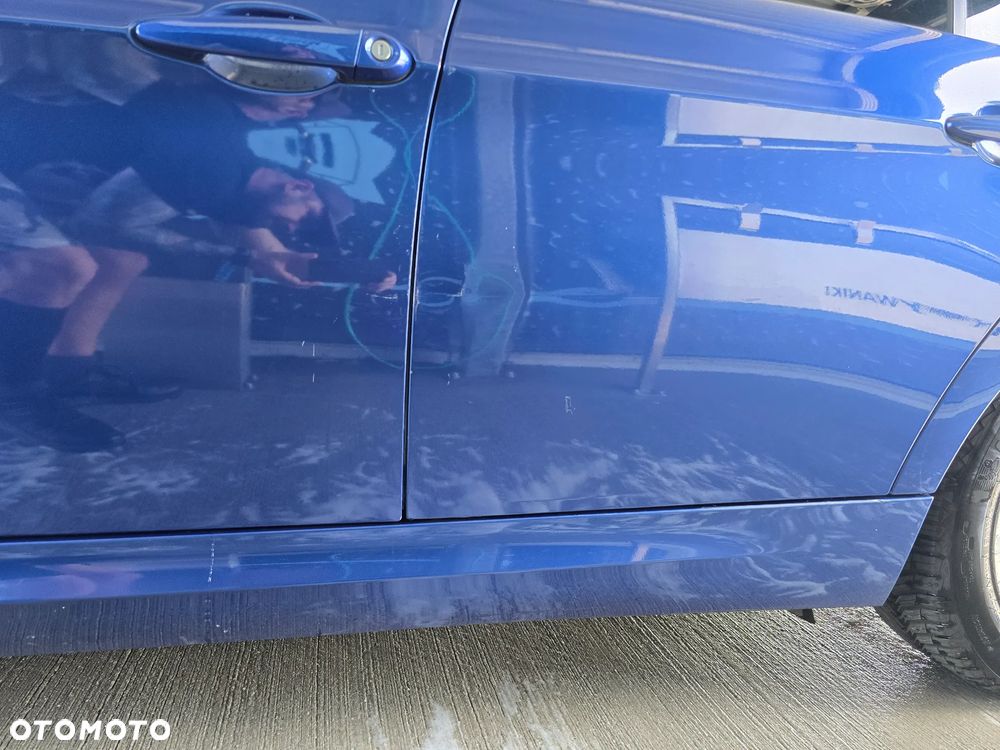 BMW Seria 3 320d xDrive DPF - 14