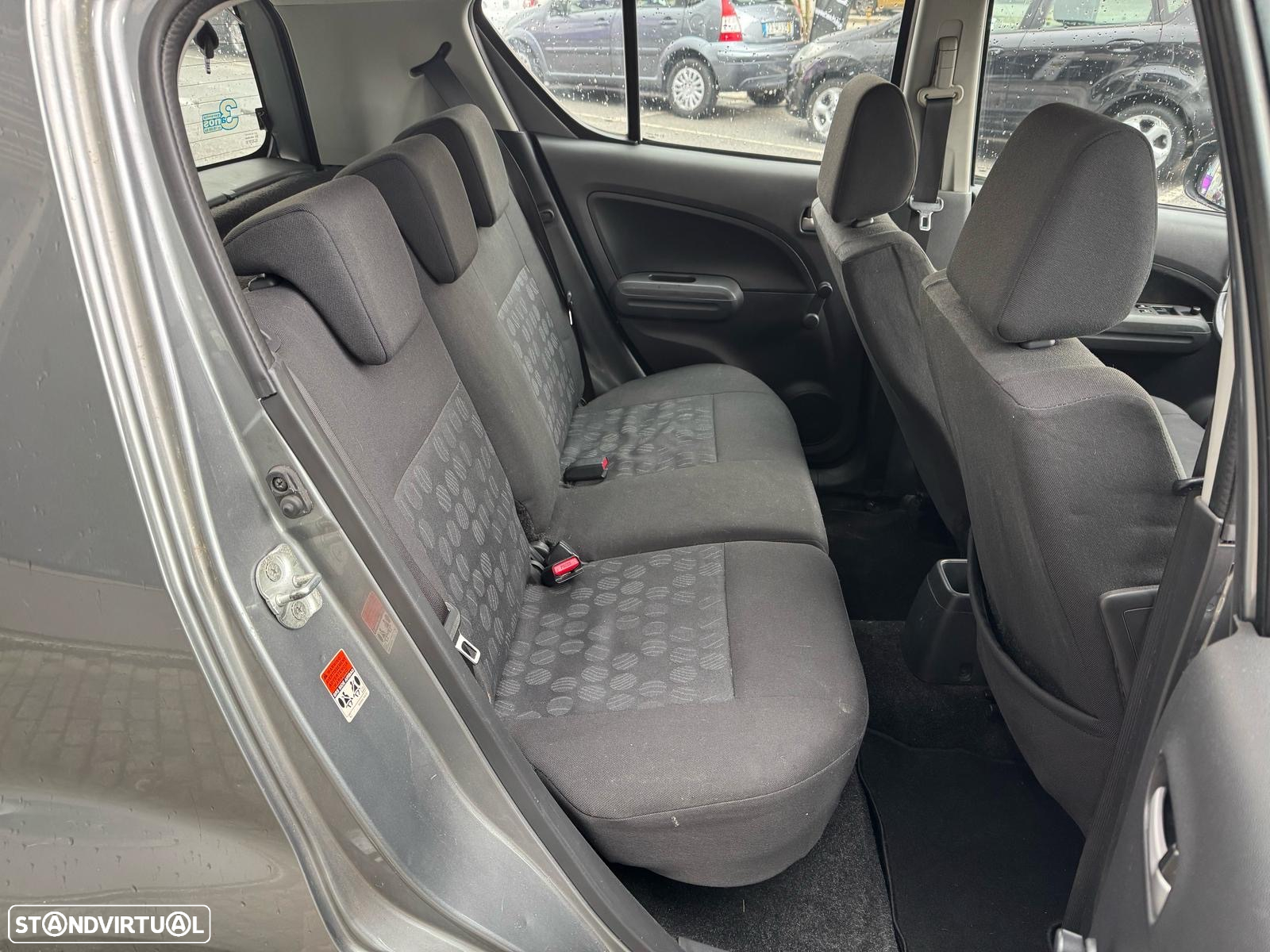 Suzuki Splash 1.0 GLS - 11