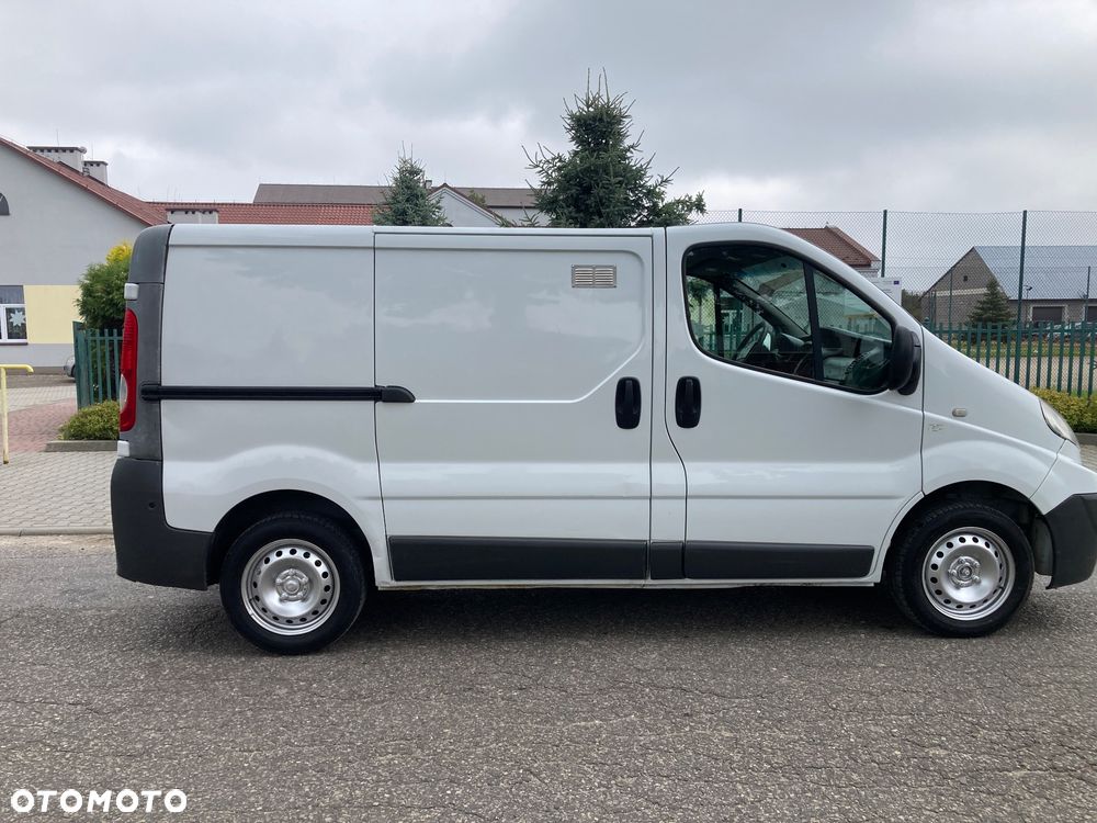Renault Trafic - 17