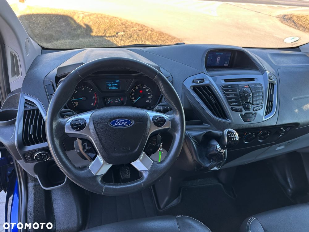 Ford TRANSIT CUSTOM - 12