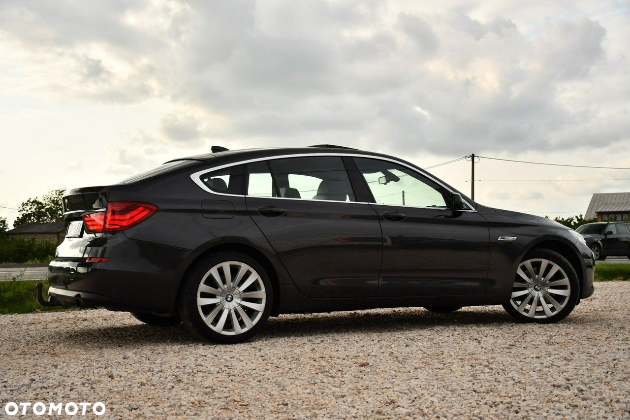BMW 5GT 535i Gran Turismo - 24