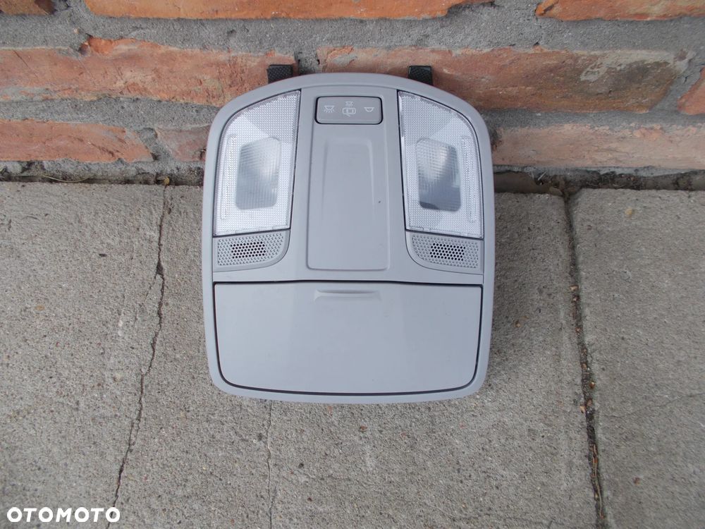 Hyundai Tucson III lift 15-20r 92800-D300x lampka kabiny schowek