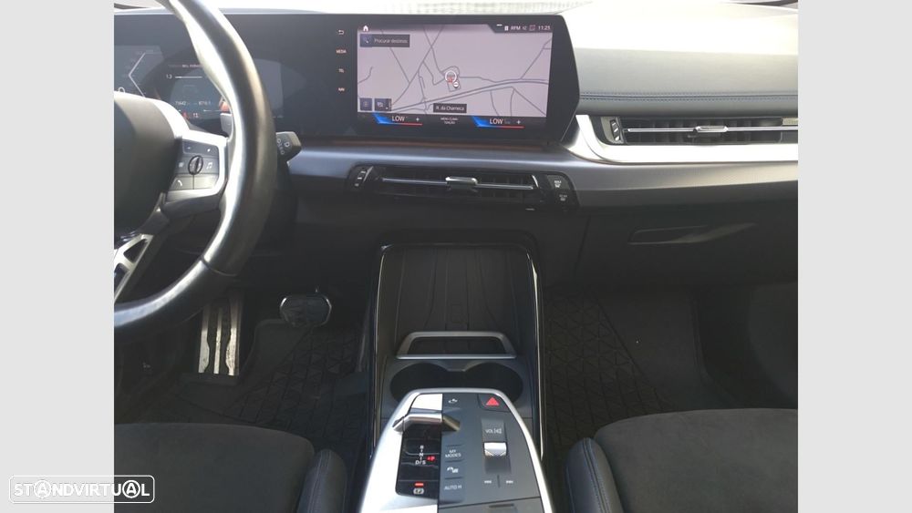 BMW 218 Active Tourer d Pack Desportivo M Auto — fotografia 13