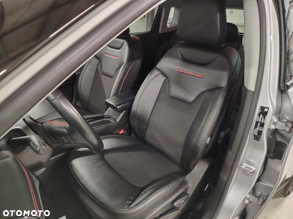 Jeep Compass 1.3 T4 4xe Automatik Trailhawk - 22