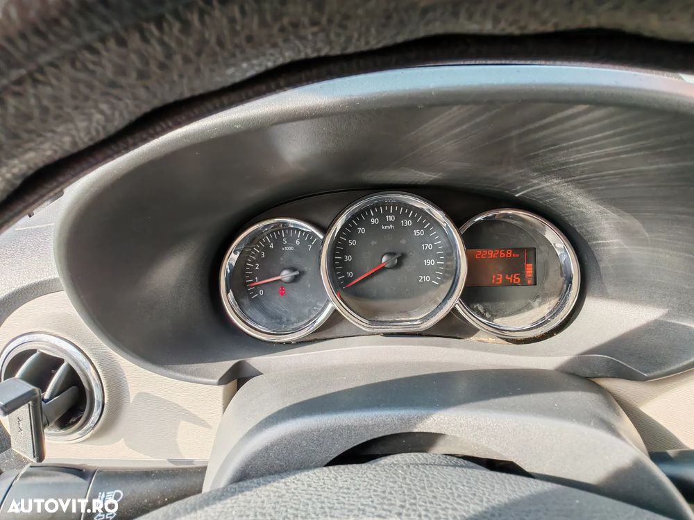 Dacia Lodgy 1.6 Ambiance - 36