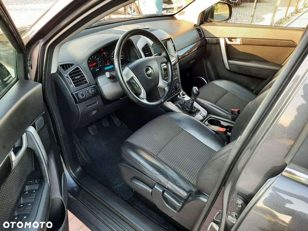 Chevrolet Captiva - 12