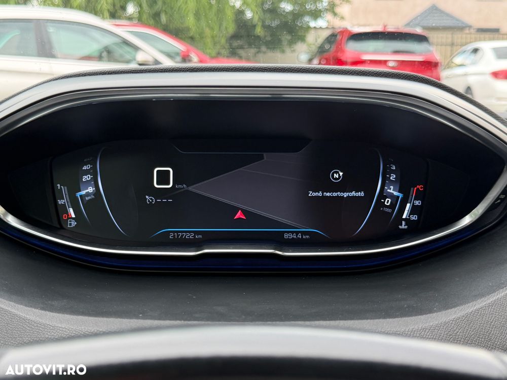 Peugeot 3008 PureTech 130 Stop & Start GPF EAT8 Active Business-Paket - 10