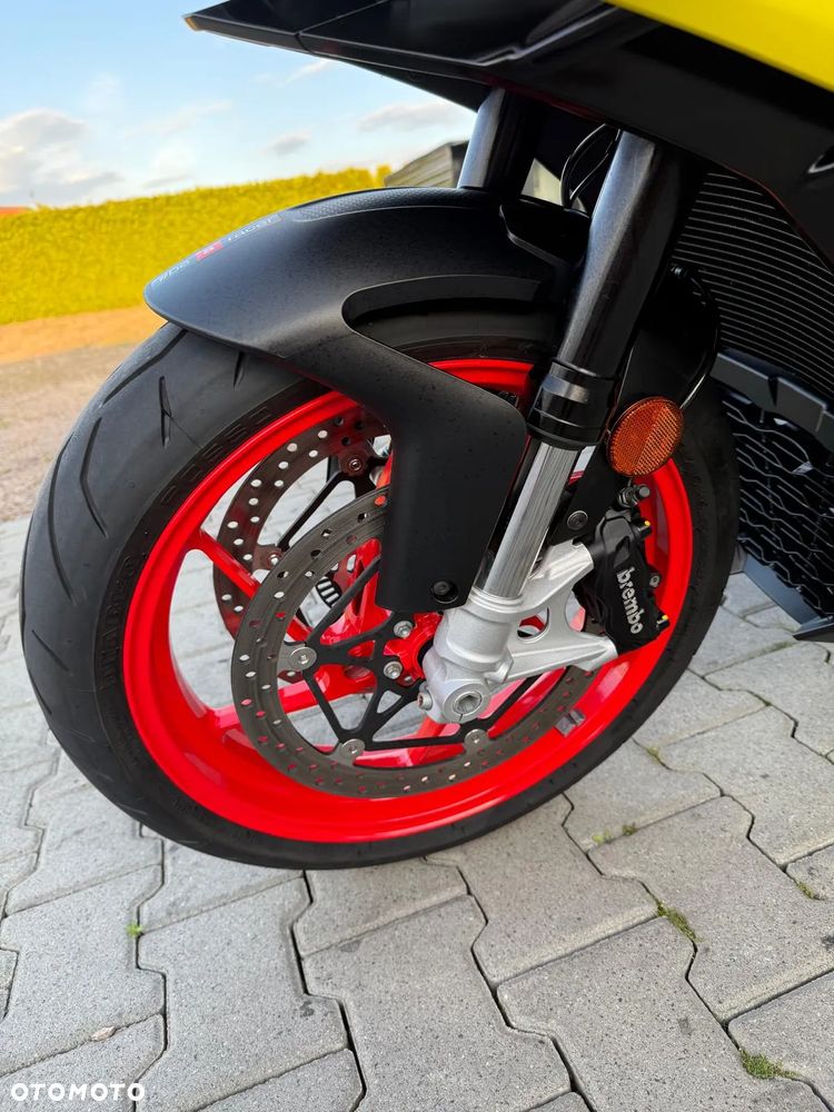 Aprilia Tuono - 23