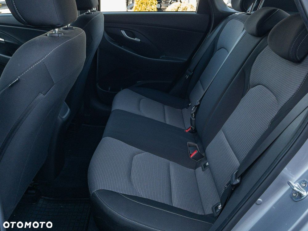 Hyundai i30 1.5 DPI Modern - 21